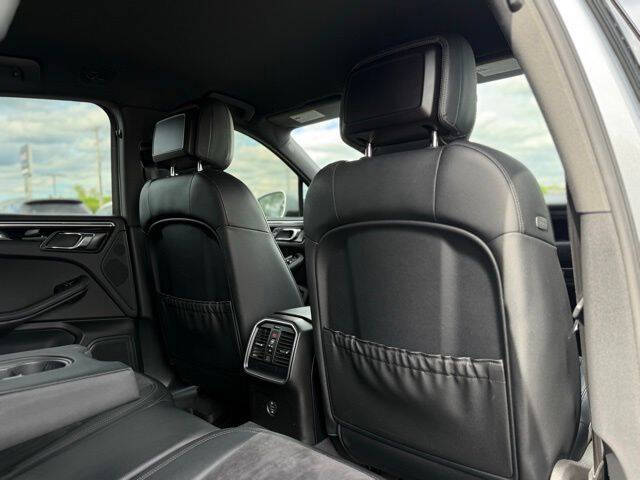 2017 Porsche Macan