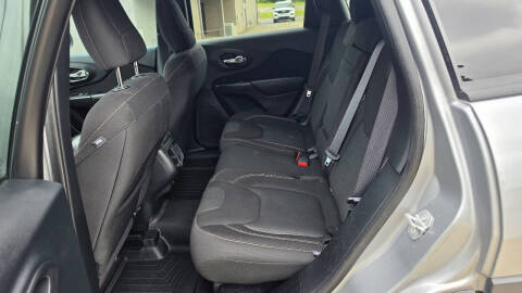 2016 Jeep Cherokee Latitude Altitude
