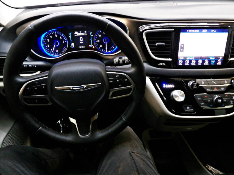 2019 Chrysler Pacifica Touring L