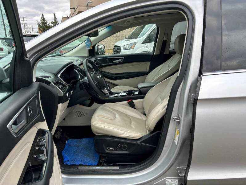 2016 Ford Edge Titanium
