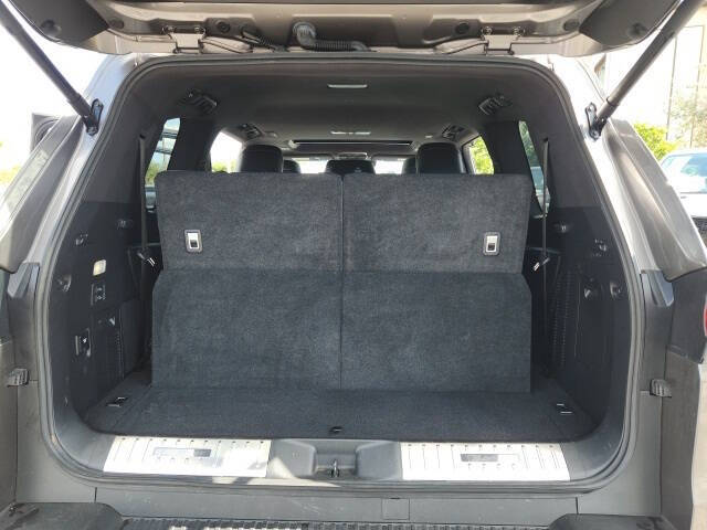 2023 Lexus LX 600 F SPORT Handling