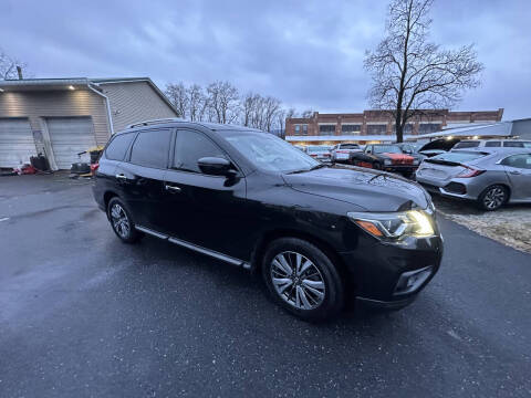 2019 Nissan Pathfinder SV