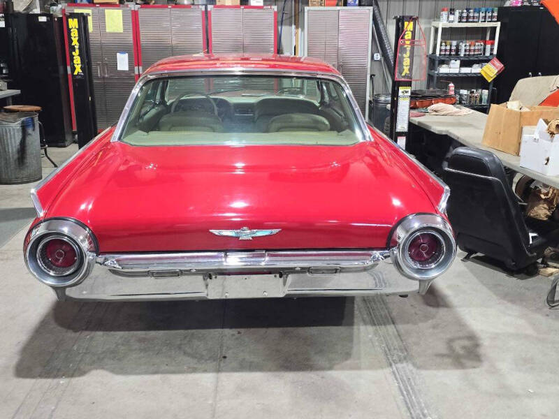 1961 Ford Thunderbird