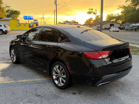 2015 Chrysler 200 S