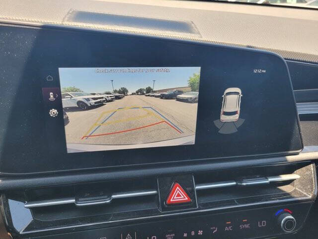 2023 Kia Niro EX