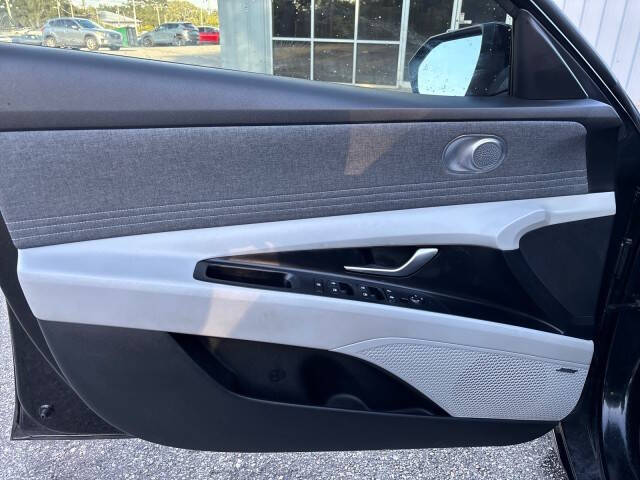 2023 Hyundai Elantra