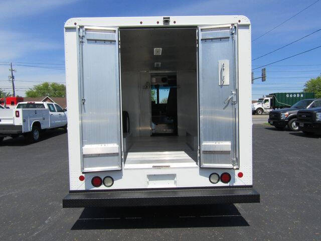 2016 Ford E-Series