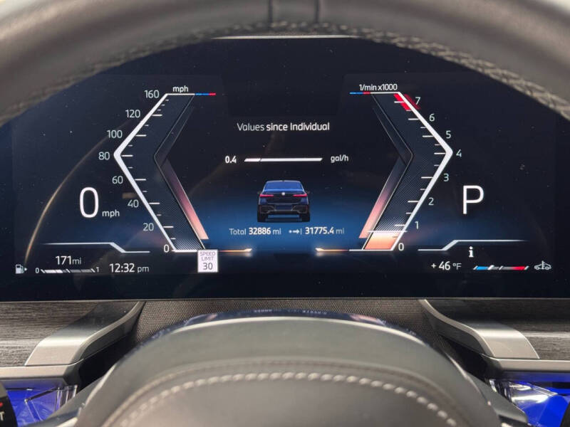 2023 BMW 7 Series 740i