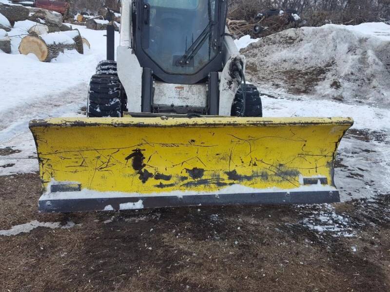  84" Hydraulic snow blade . for sale at Countryside Auto Body & Sales, Inc in Gary SD