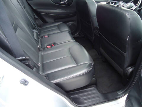 2017 Nissan Rogue SL