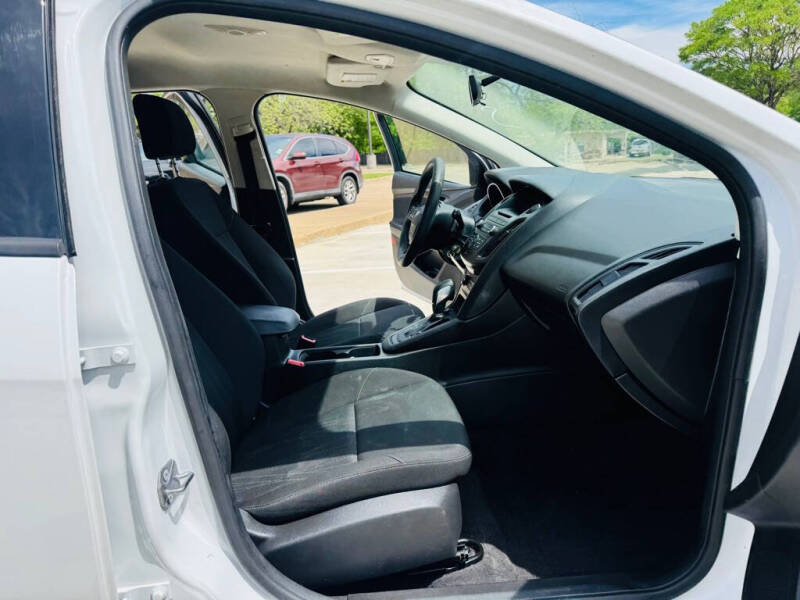 2017 Ford Focus SE