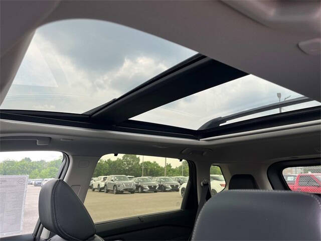 2025 Nissan Rogue Platinum