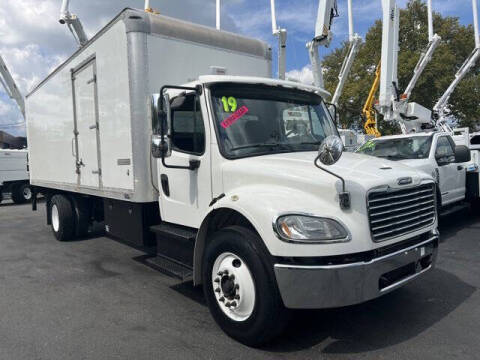 2019 Freightliner M2 106