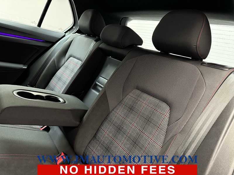 2022 Volkswagen Golf GTI SE