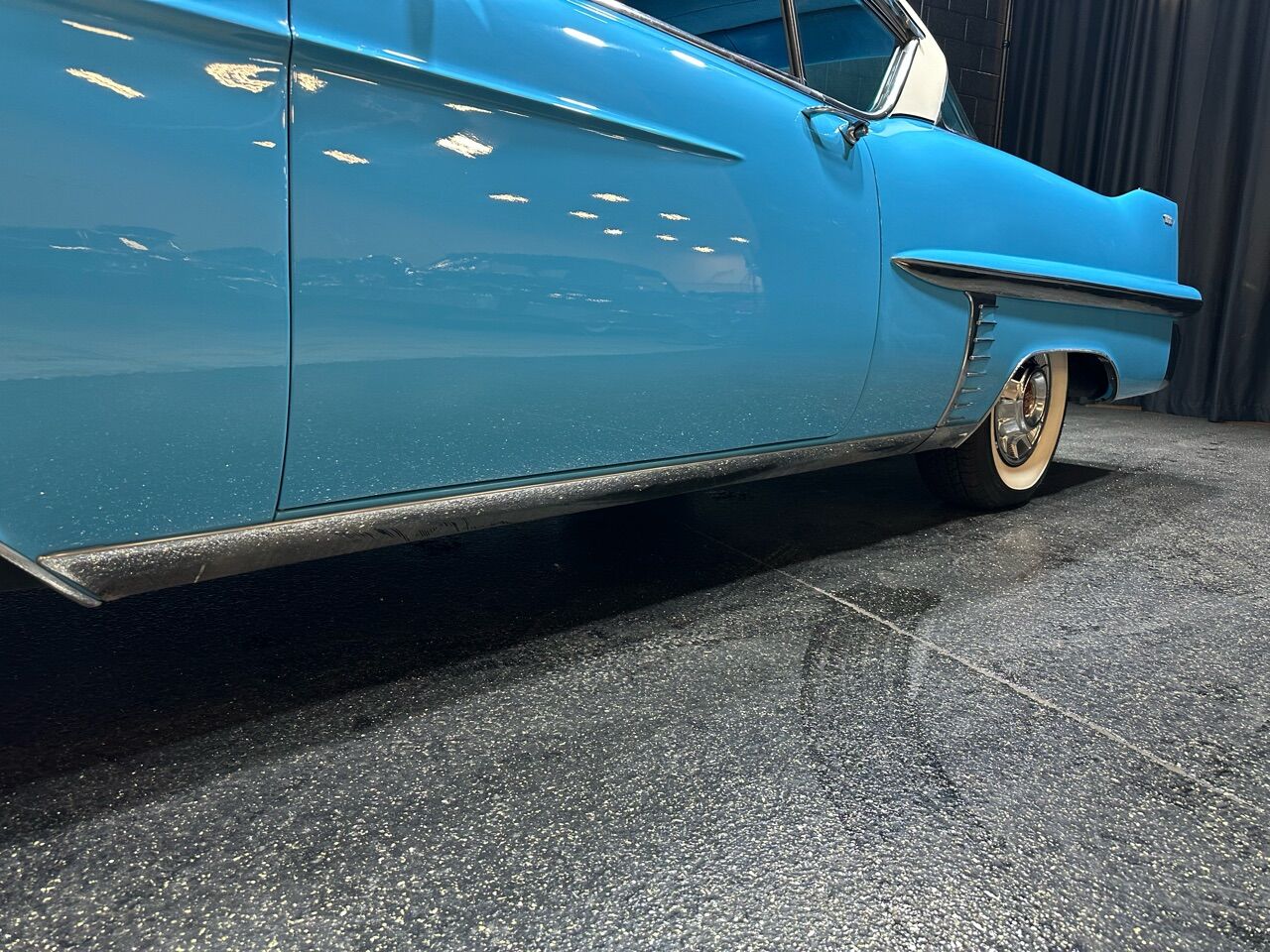 1957 Cadillac Coupe DeVille 38