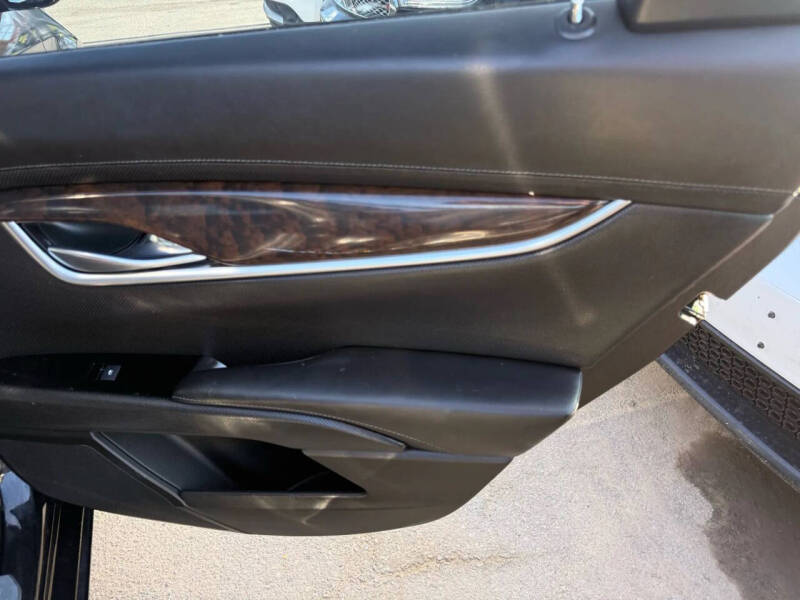 2013 Cadillac XTS Luxury Collection