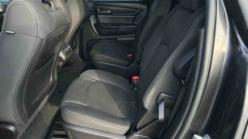 2016 GMC Acadia SLE-2