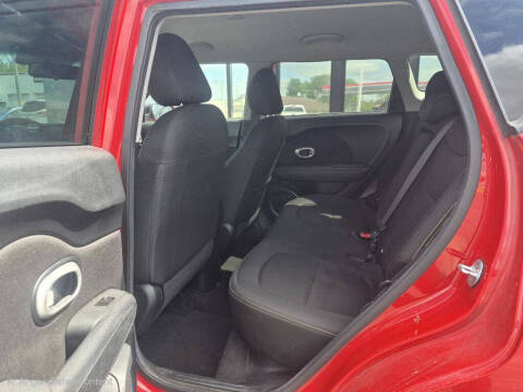 2016 Kia Soul +