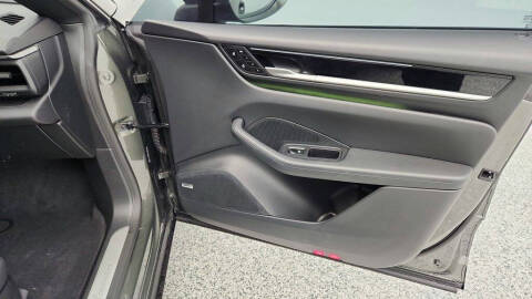 2025 Porsche Macan Electric