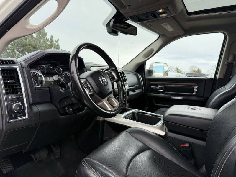 2016 RAM 3500 Laramie