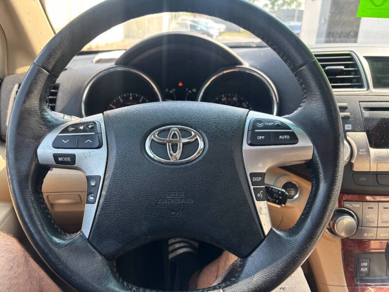 2012 Toyota Highlander Limited