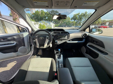 2013 Toyota Prius c Two