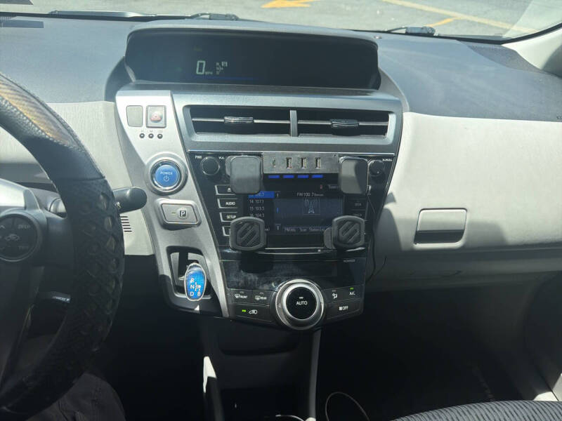 2017 Toyota Prius v Two
