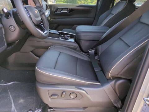 2025 Chevrolet Suburban Premier