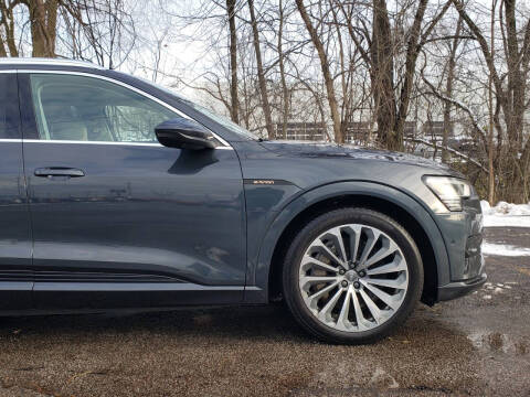 2019 Audi e-tron quattro Prestige