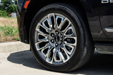 2023 GMC Yukon Denali Ultimate