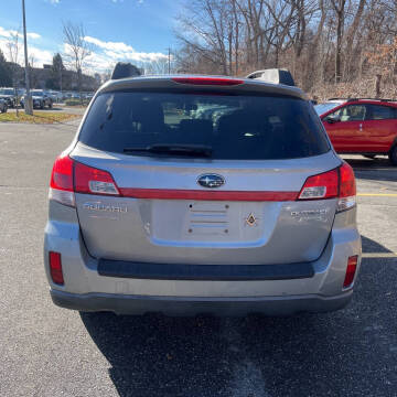2010 Subaru Outback 2.5i Premium