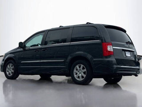 2012 Chrysler Town and Country Touring