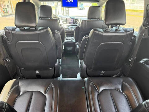 2020 Chrysler Pacifica Hybrid Touring L