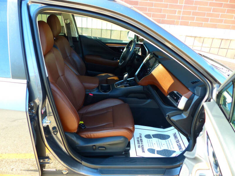 2022 Subaru Outback Touring