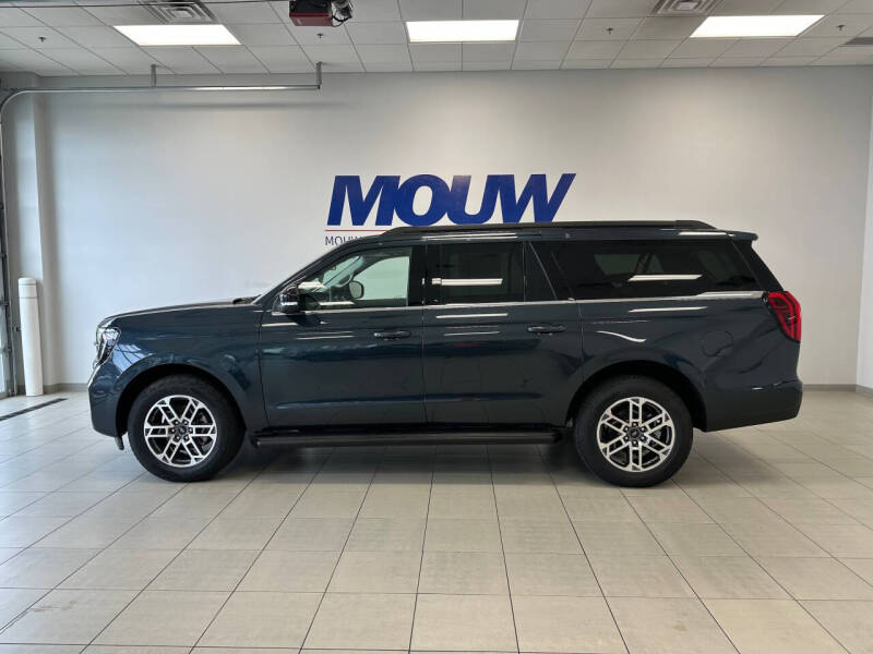 2026 Ford Expedition MAX Active
