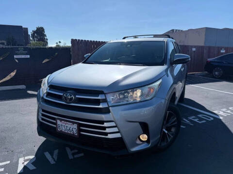 2017 Toyota Highlander