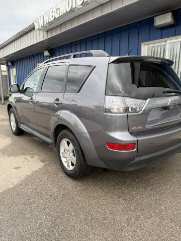 2009 Mitsubishi Outlander ES
