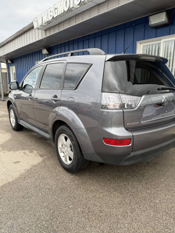 2009 Mitsubishi Outlander ES