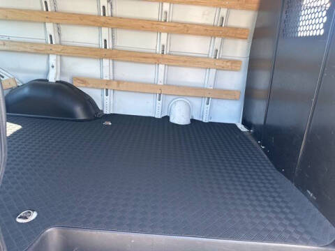 2023 Chevrolet Express 2500