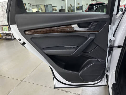 2019 Audi Q5 quattro Premium 45 TFSI