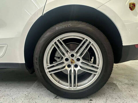 2015 Porsche Macan S