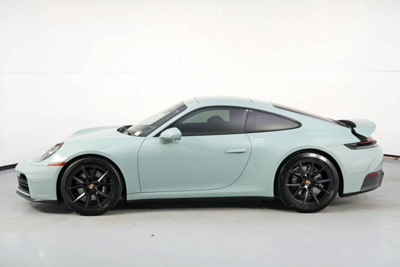 2025 Porsche 911 Carrera