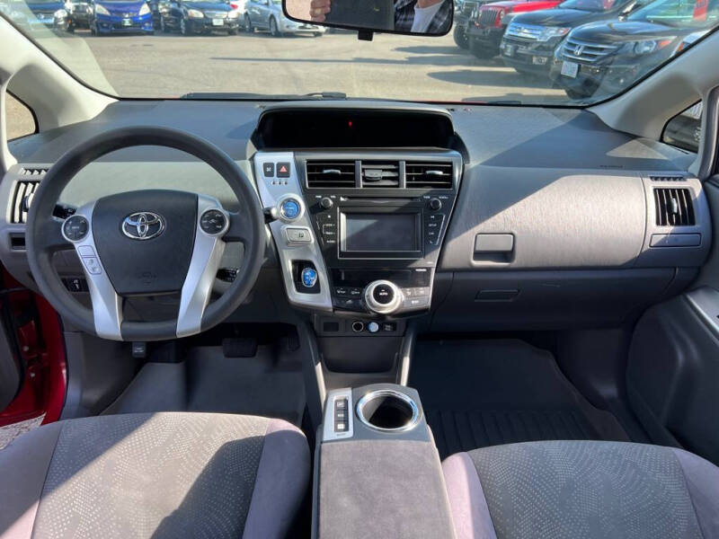 2013 Toyota Prius v