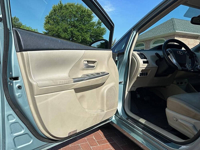 2014 Toyota Prius v