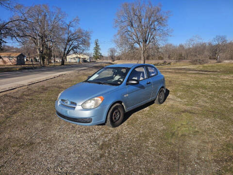 2009 Hyundai Accent for sale at Nelsons Auto Sales in Park Hills MO