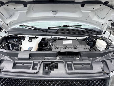 2022 Chevrolet Express 2500