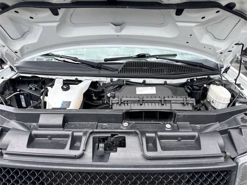 2022 Chevrolet Express 2500