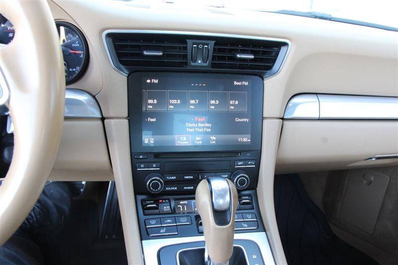 2017 Porsche 911 Carrera