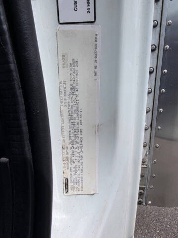 2009 Freightliner M2 106