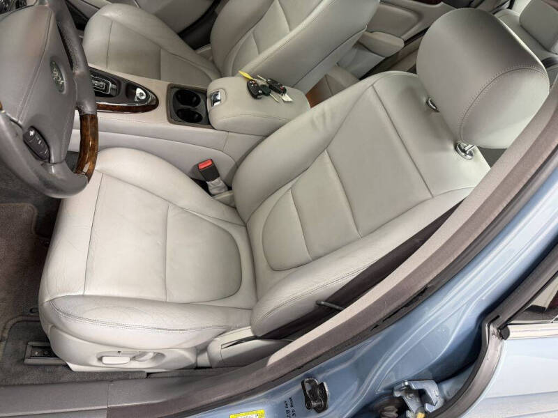 2004 Jaguar XJ-Series XJ8